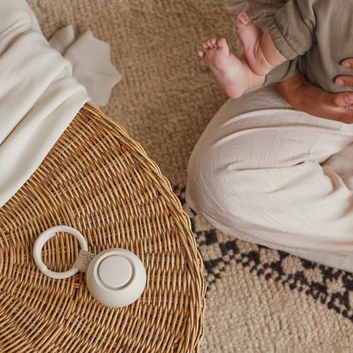 Hatch Go | Portable Sound Machine for Babies and Kids | Sleep Soother | 10 Soothing Sounds | White Noise | Shush | Travel | Registry Gift | Baby Shower | Clips on Stroller | Putty